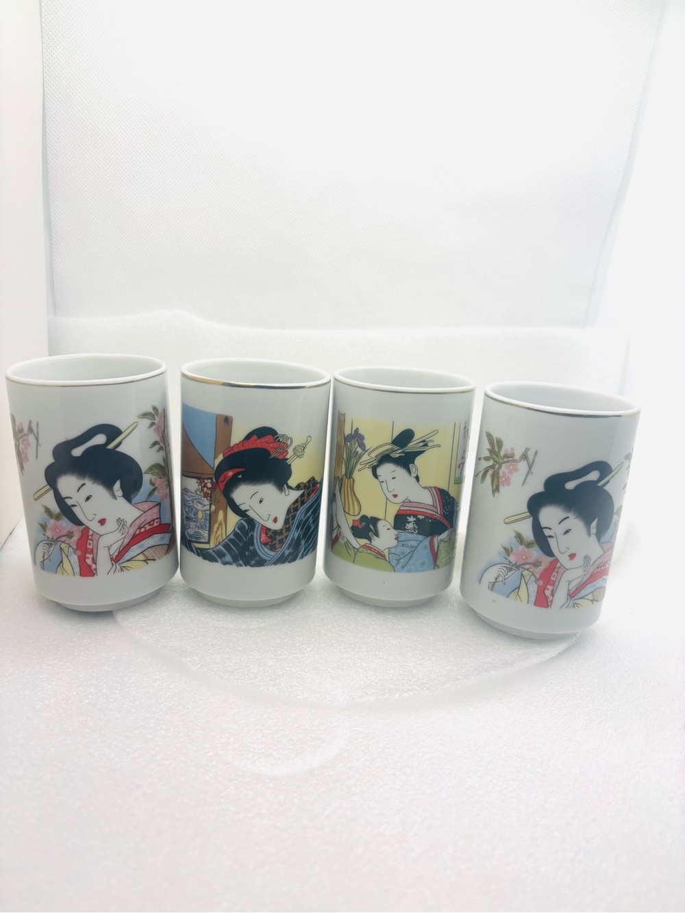 Set Of 4 FST - Japanese Geisha Girl Porcelain Tea Sake Cups - Vintage 70’s
